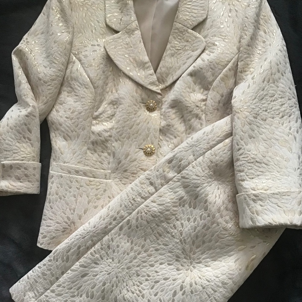 Tradition 2 piece suit